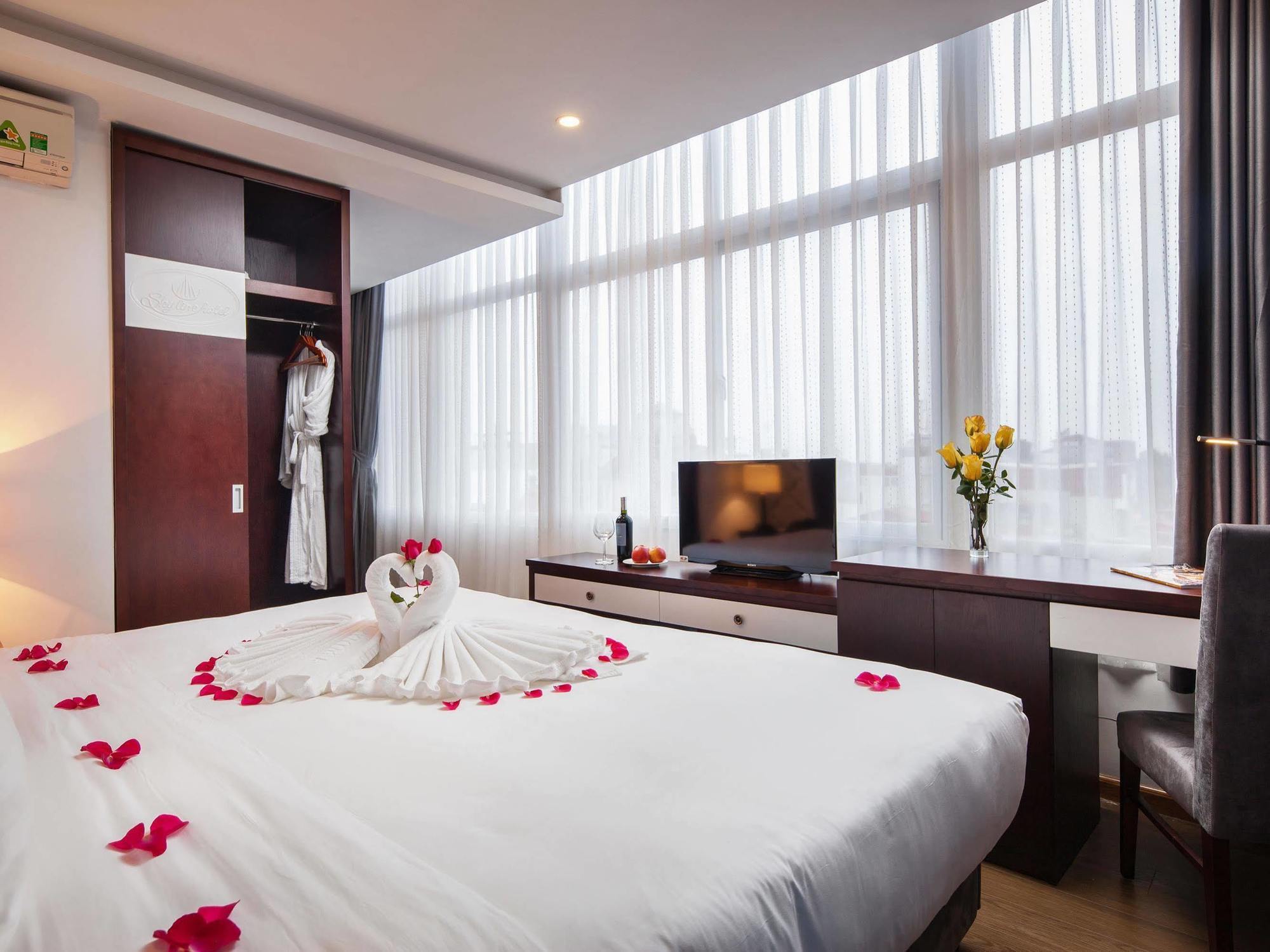 Skyline Hanoi Hotel Exterior photo